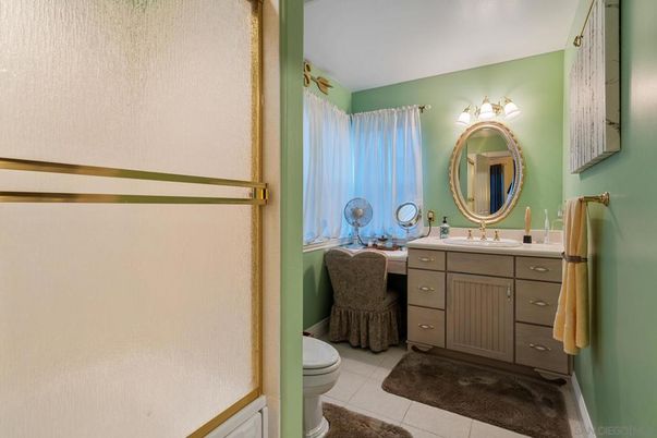 Bathroom, Interior