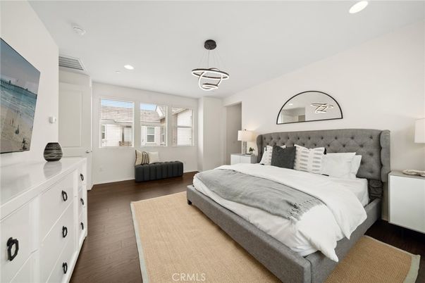 Bedroom, Interior, Pendant Lights, Recessed Lighting, Wood Texture Flooring