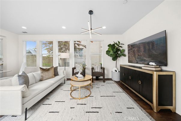 Interior, Living room, Pendant Lights, Recessed Lighting, Wood Texture Flooring