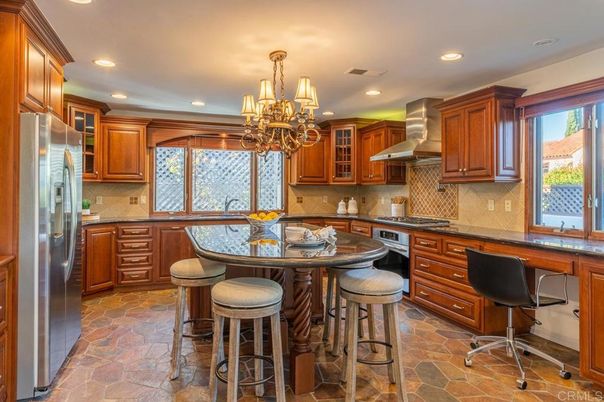 Chandelier, Interior, Kitchen, Recessed Lighting, Stainless Steel Appliances
