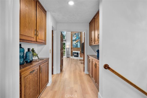 Fireplace, Interior, Kitchen, Recessed Lighting, Wood Texture Flooring