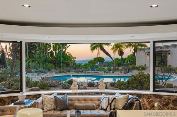 Interior, Living room, Pool, Recessed Lighting, Water