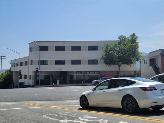 Exterior, Facade, Condo Building