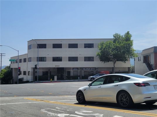 Exterior, Facade, Condo Building
