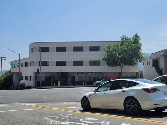 Exterior, Facade, Condo Building