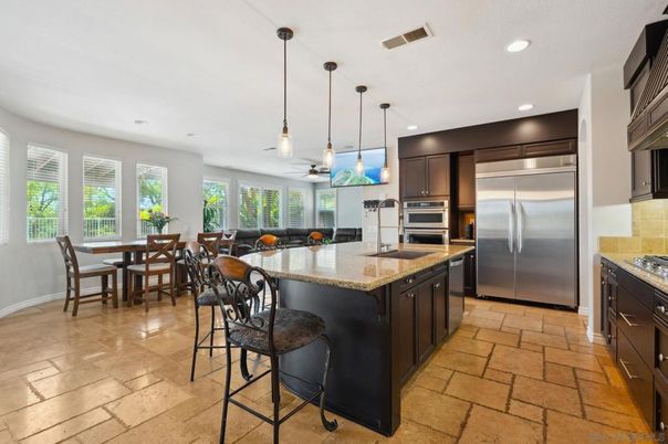 Dining room, Interior, Kitchen, Pendant Lights, Recessed Lighting, Stainless Steel Appliances