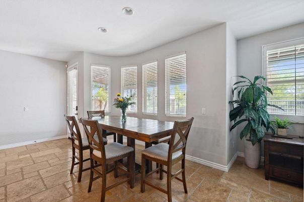 Dining room, Interior, Recessed Lighting