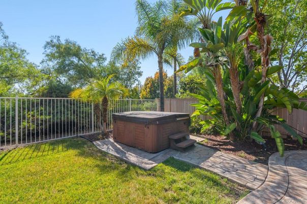 Exterior, Hot Tub