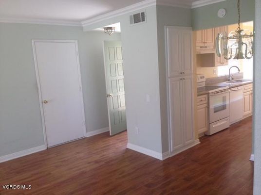 Chandelier, Interior, Kitchen, Wood Texture Flooring