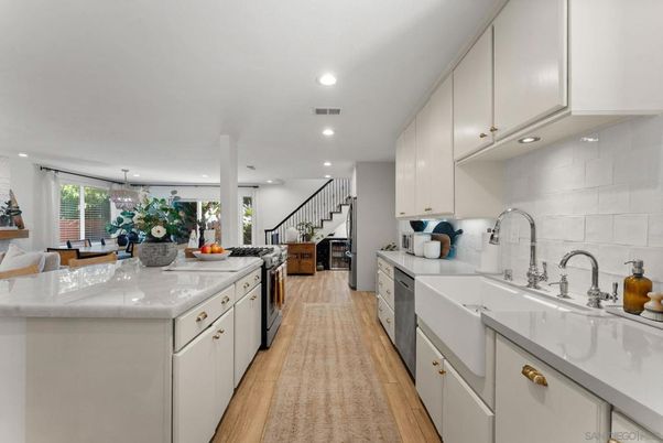Interior, Kitchen, Pendant Lights, Recessed Lighting, Wood Texture Flooring