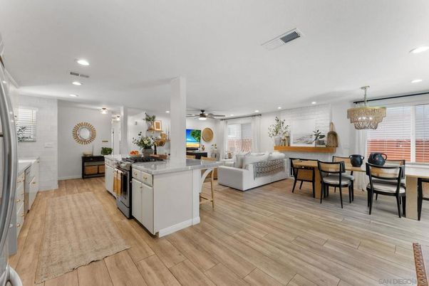 Chandelier, Dining room, Interior, Kitchen, Living room, Recessed Lighting, Wood Texture Flooring