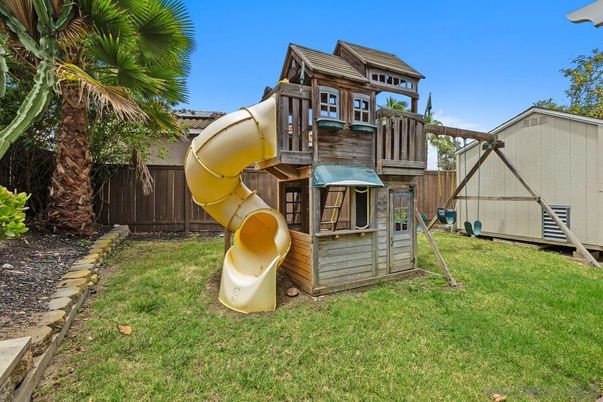 Backyard, Exterior, Playground