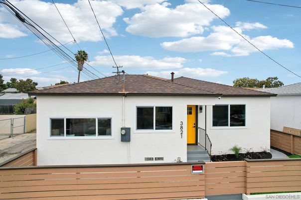 Exterior, Facade, None