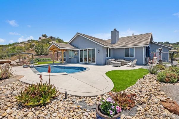 Backyard, Exterior, Pool