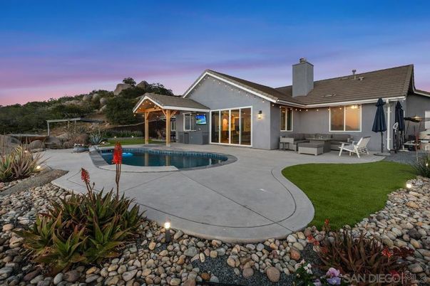 Backyard, Exterior, Pool