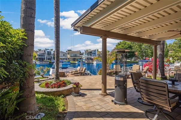 Exterior, Pool, Water