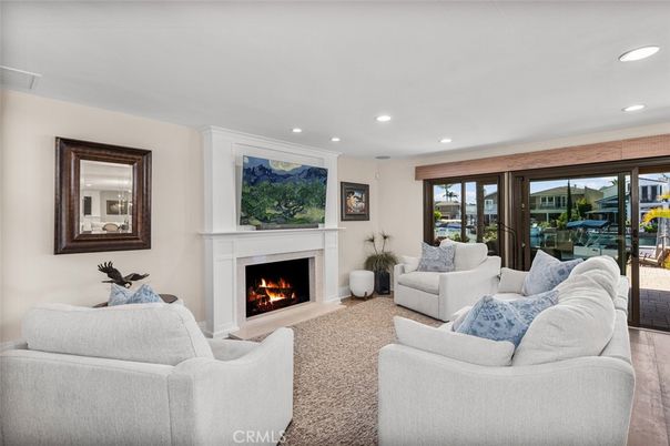 Fireplace, Interior, Living room, Recessed Lighting