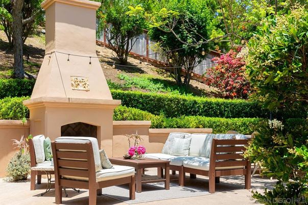 Exterior, Fireplace