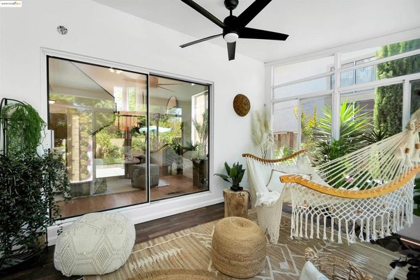 Interior, Sun Room, Wood Texture Flooring