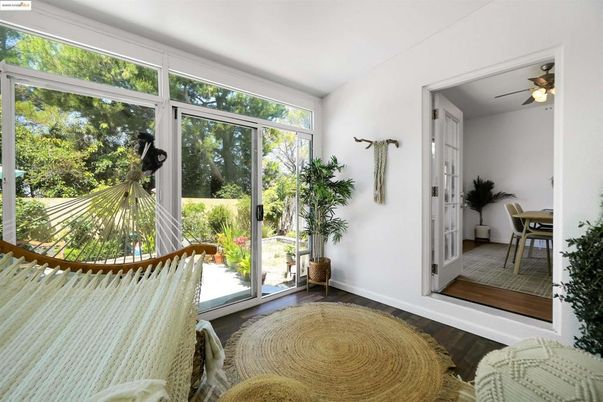 Interior, Sun Room, Wood Texture Flooring