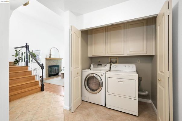 Fireplace, Interior, Washer
