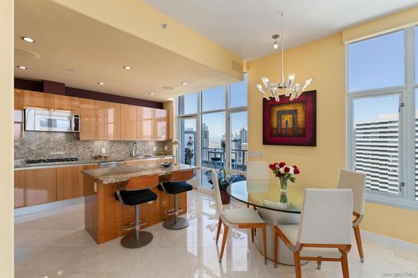 Dining room, Interior, Kitchen, Pendant Lights, Recessed Lighting