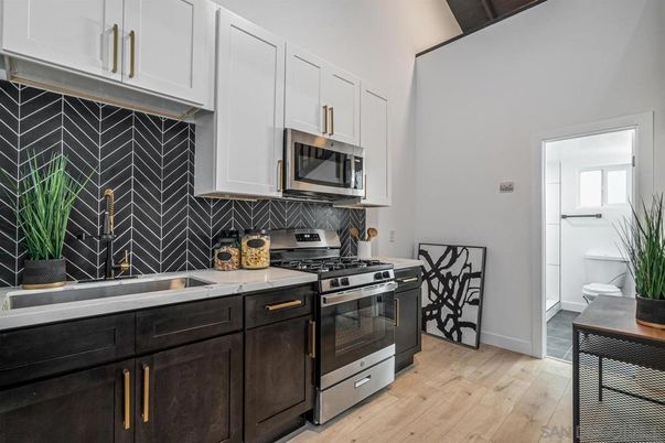 Interior, Kitchen, Stainless Steel Appliances, Wood Texture Flooring