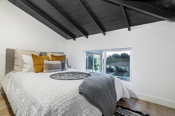 Bedroom, Interior, Wooden Beams, Wooden Ceilings, Wood Texture Flooring
