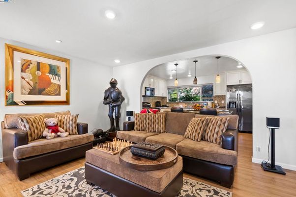 Interior, Kitchen, Living room, Pendant Lights, Recessed Lighting, Stainless Steel Appliances, Wood Texture Flooring