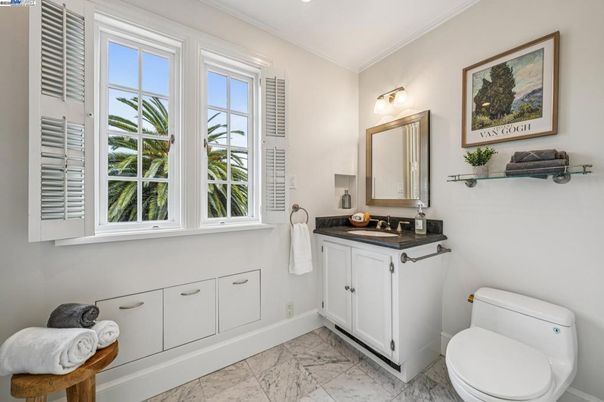 Bathroom, Interior, Marble, Recessed Lighting