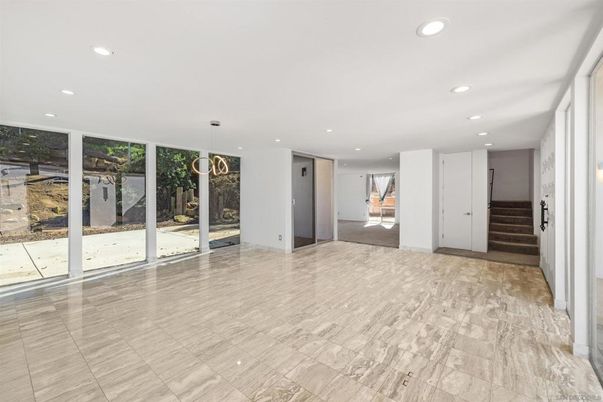 Empty room, Interior, Pendant Lights, Recessed Lighting