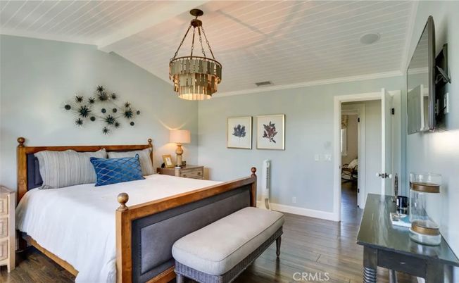 Bedroom, Chandelier, Interior, Pendant Lights, Wood Texture Flooring