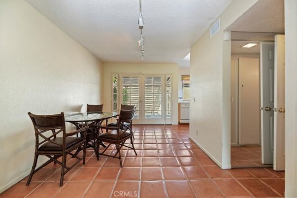 Dining room, Interior