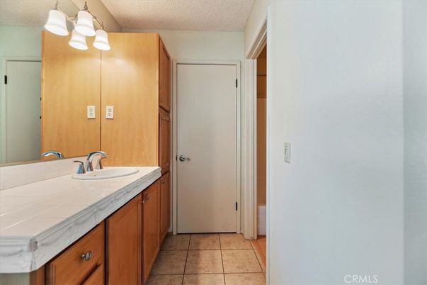 Bathroom, Interior, Tile Countertops
