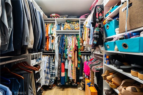 Interior, Walk-in Closets, Wood Texture Flooring