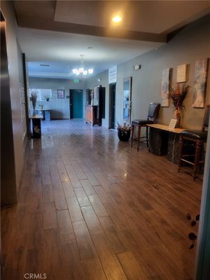 Chandelier, Dining room, Interior, Recessed Lighting, Wood Texture Flooring