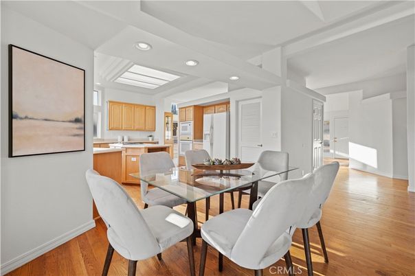 Dining room, Interior, Kitchen, Recessed Lighting, Wood Texture Flooring