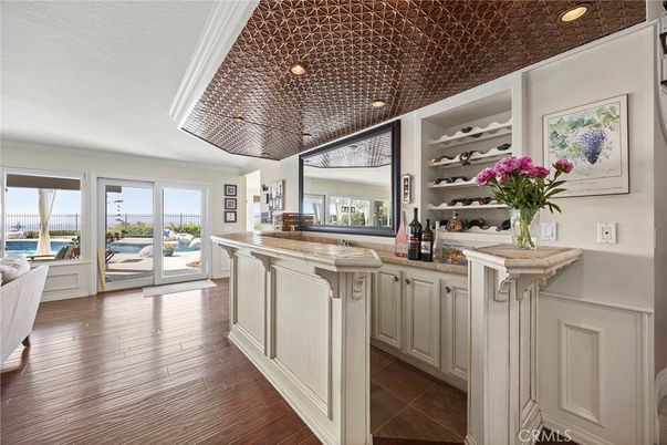 Interior, Kitchen, Recessed Lighting, Water, Wood Texture Flooring