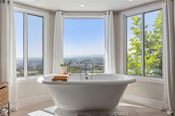 Bathroom, Free Standing Baths, Interior, Recessed Lighting