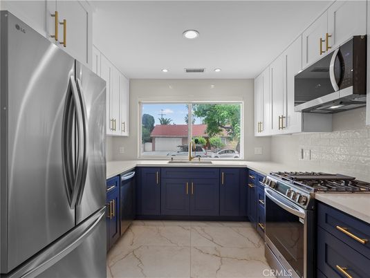Interior, Kitchen, Marble, Recessed Lighting, Stainless Steel Appliances