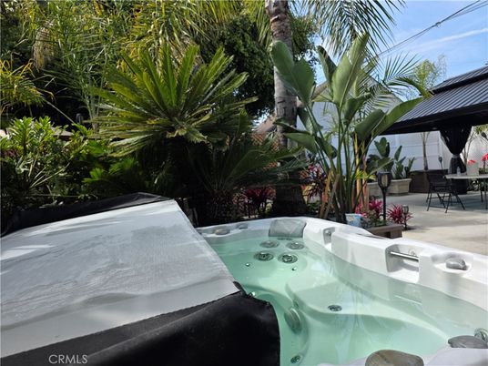 Exterior, Hot Tub