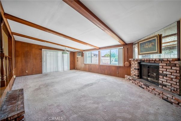 Empty room, Fireplace, Interior, Wooden Beams