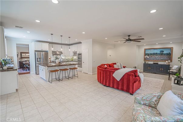 Interior, Kitchen, Living room, Pendant Lights, Recessed Lighting, Stainless Steel Appliances