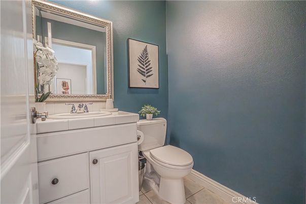 Bathroom, Interior, Tile Countertops