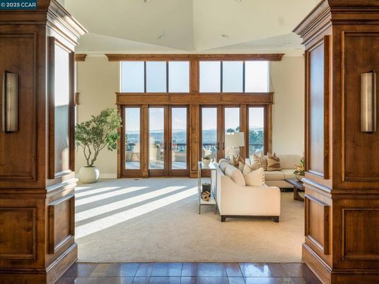 Interior, Living room, Recessed Lighting, Water