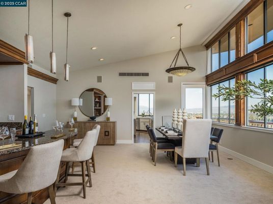 Dining room, Interior, Pendant Lights, Recessed Lighting