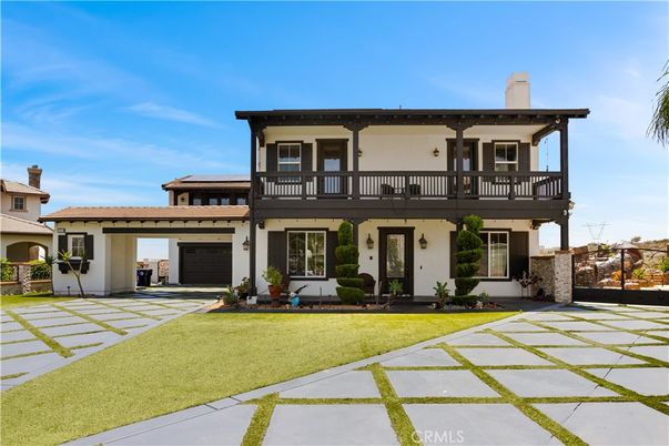 Backyard, Exterior, Facade, Modern