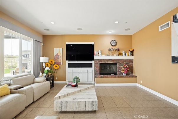 Fireplace, Interior, Living room, Recessed Lighting