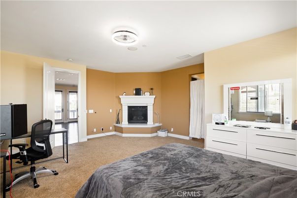 Bedroom, Fireplace, Home Office, Interior