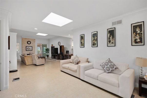 Fireplace, Interior, Living room, Recessed Lighting